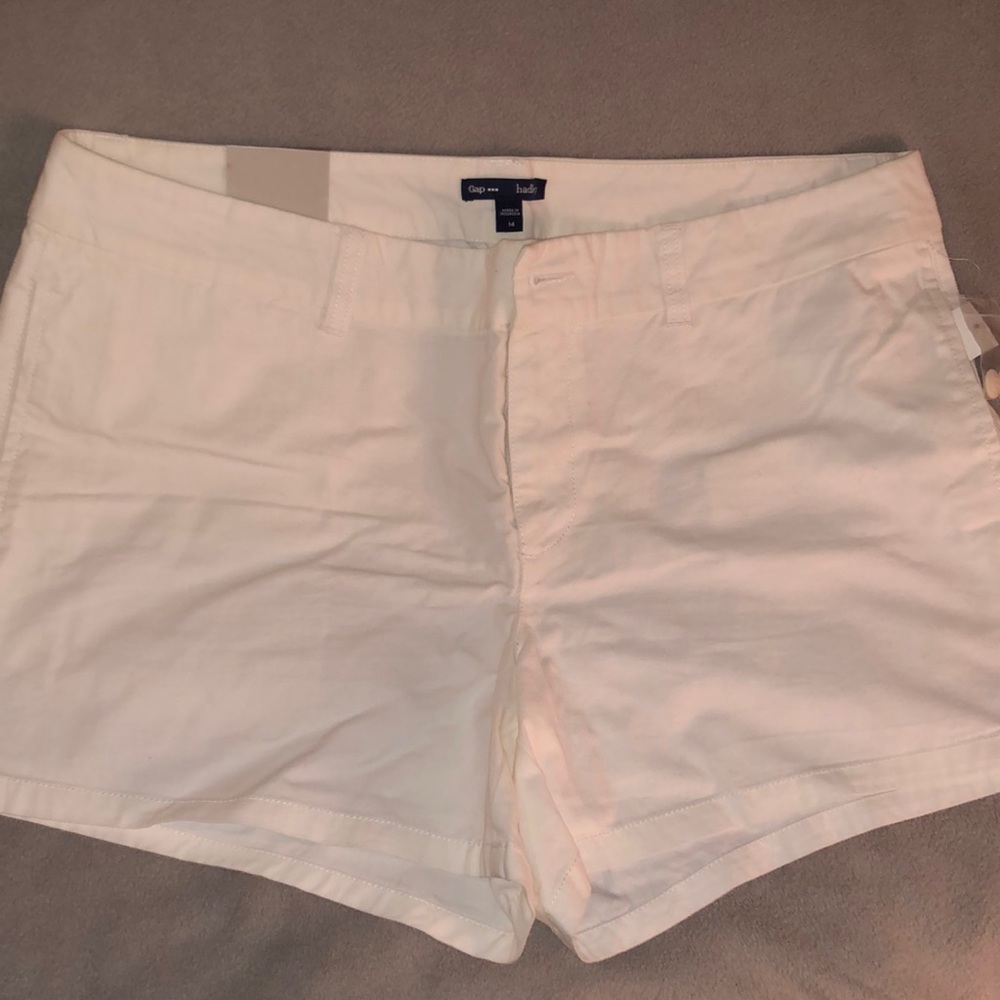 Gap white “Hadley” shorts